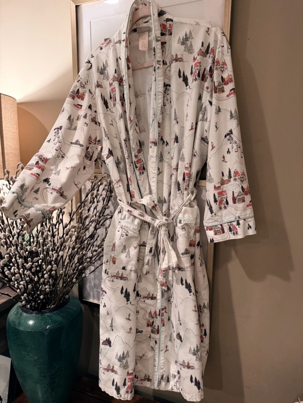 BedHead Vintage/ Rare Cream Robe with Mint Trim and Scenic Print